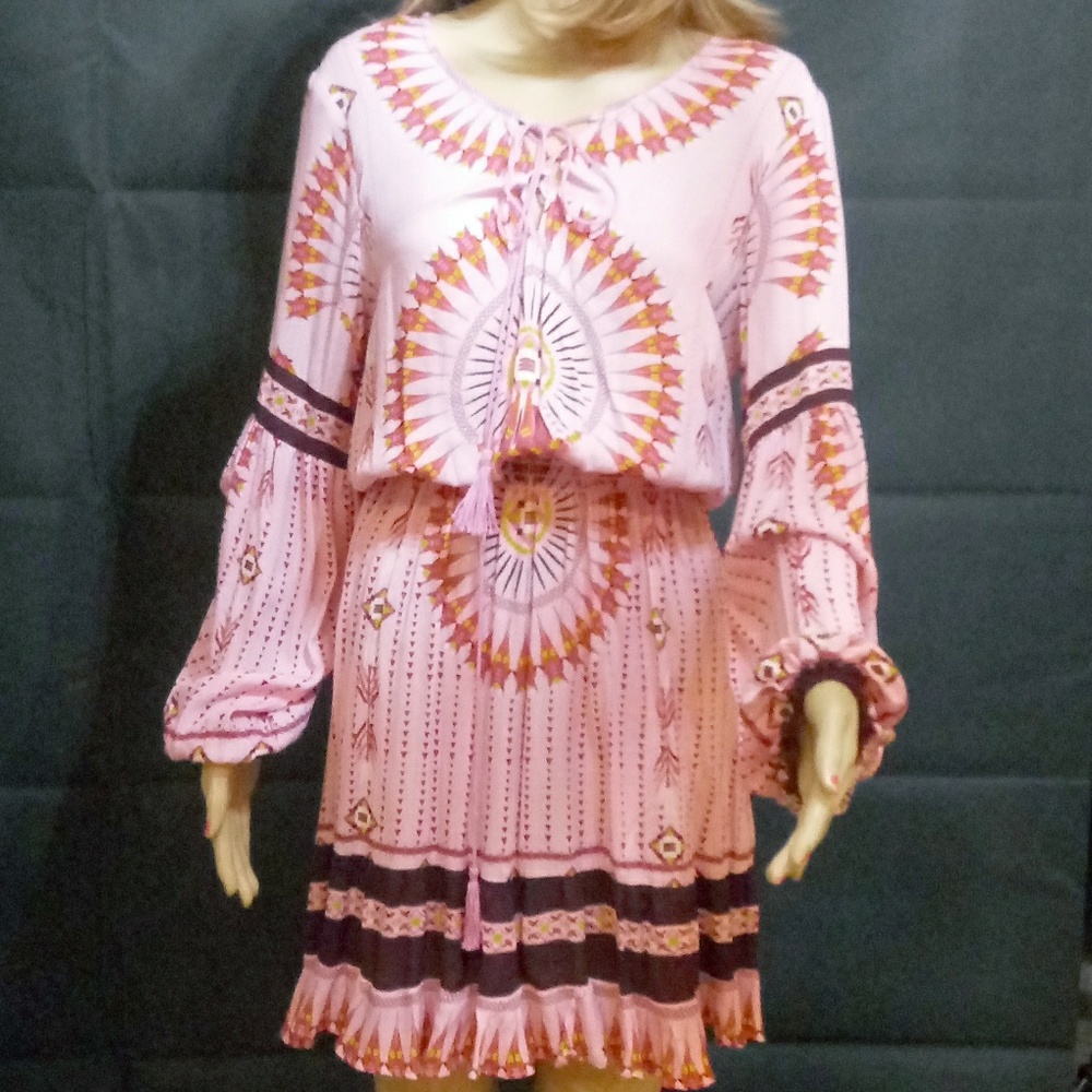 Chelsea & violet beautiful Dress